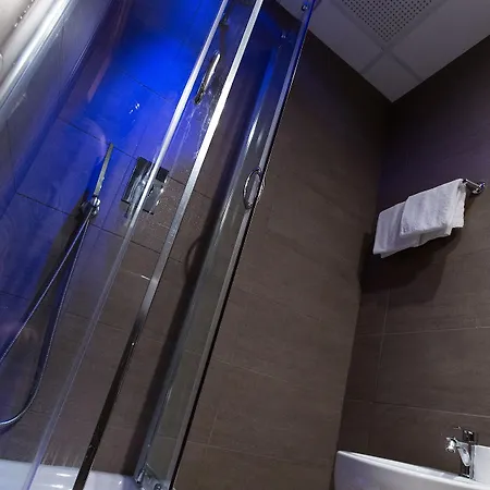 Hotel Gabriella 3*