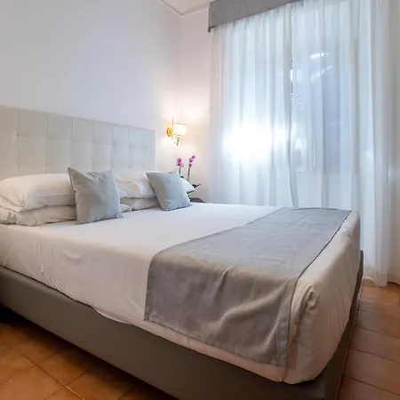 Gabriella 3* Rome